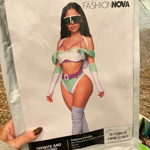 Fashionnova infinite and beyond costume XS/S
